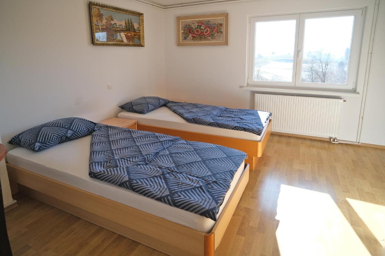 Sostanj Velenje Ravne Sobe Rooms Vrtacnik D O O Екстер'єр фото