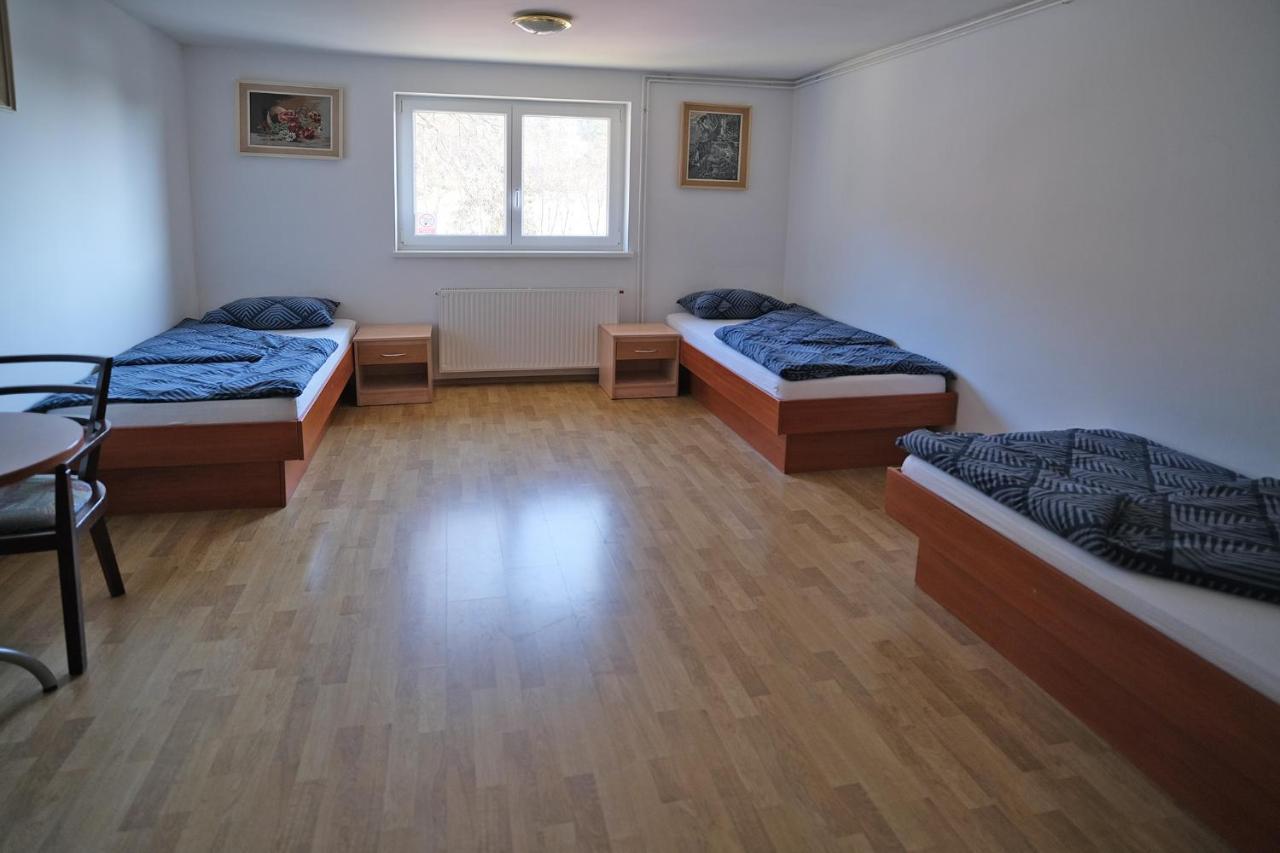 Sostanj Velenje Ravne Sobe Rooms Vrtacnik D O O Екстер'єр фото