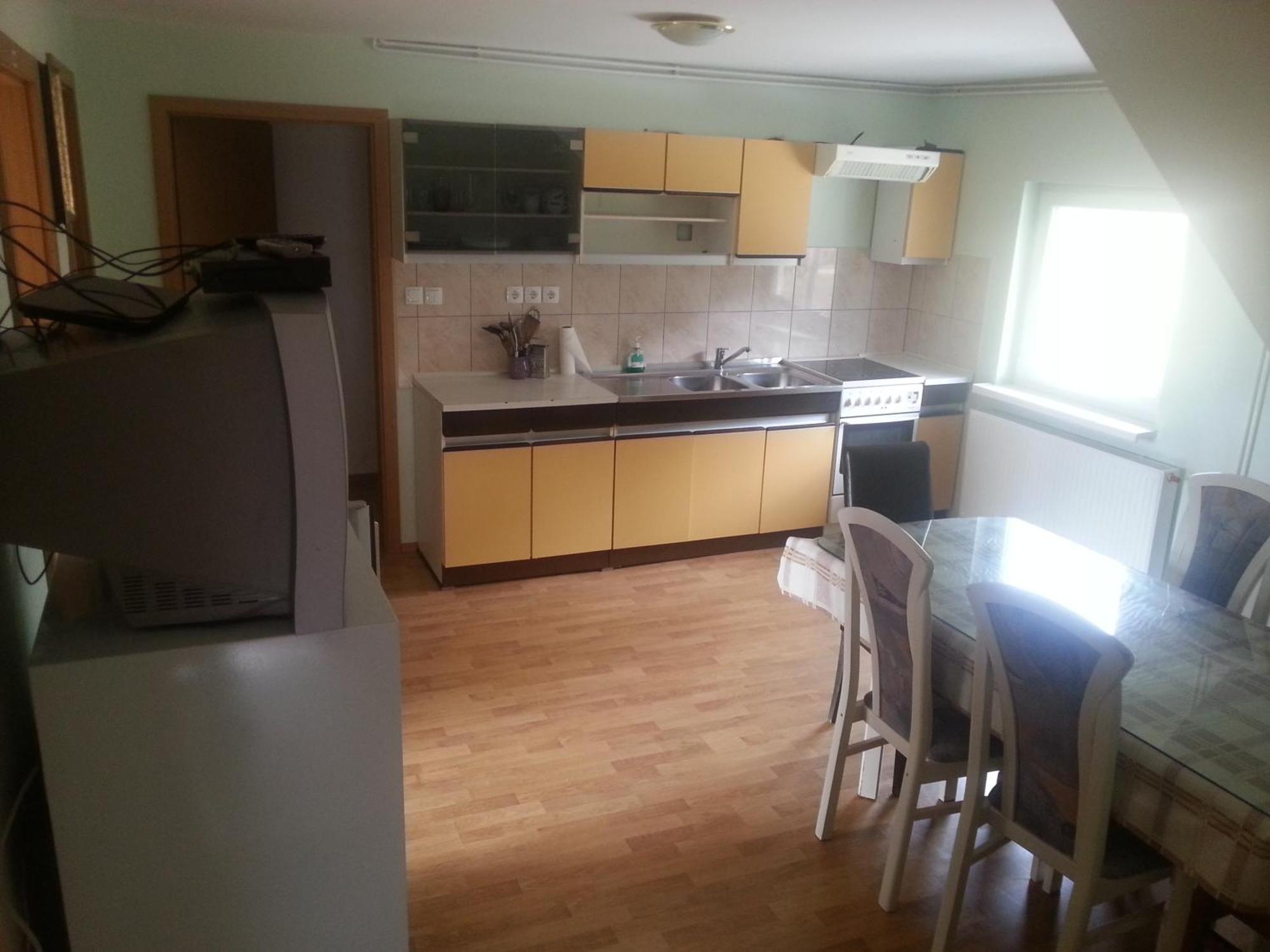 Sostanj Velenje Ravne Sobe Rooms Vrtacnik D O O Екстер'єр фото