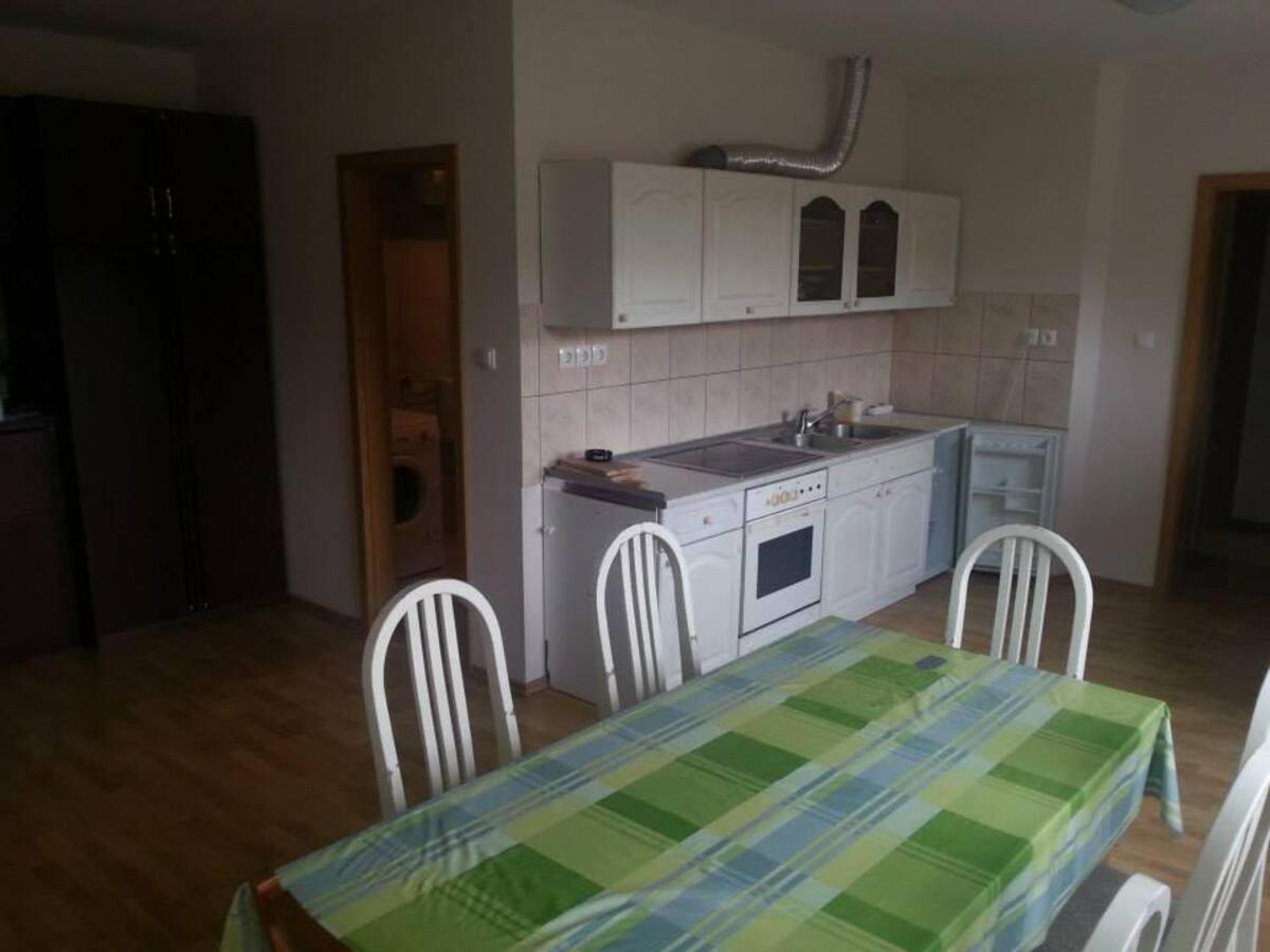 Sostanj Velenje Ravne Sobe Rooms Vrtacnik D O O Екстер'єр фото