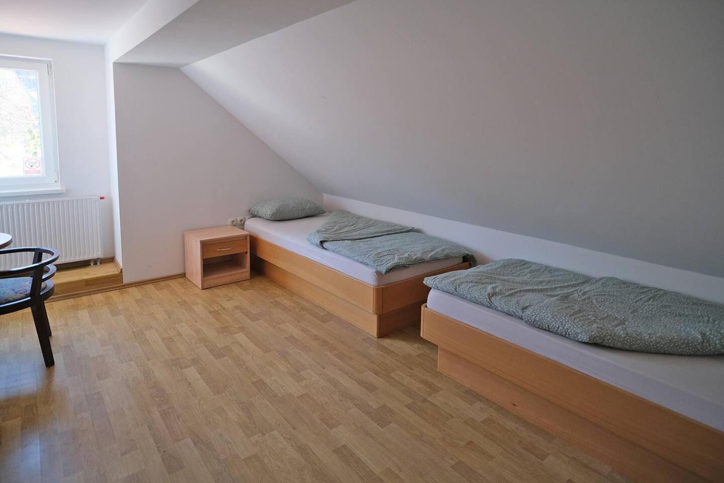 Sostanj Velenje Ravne Sobe Rooms Vrtacnik D O O Екстер'єр фото