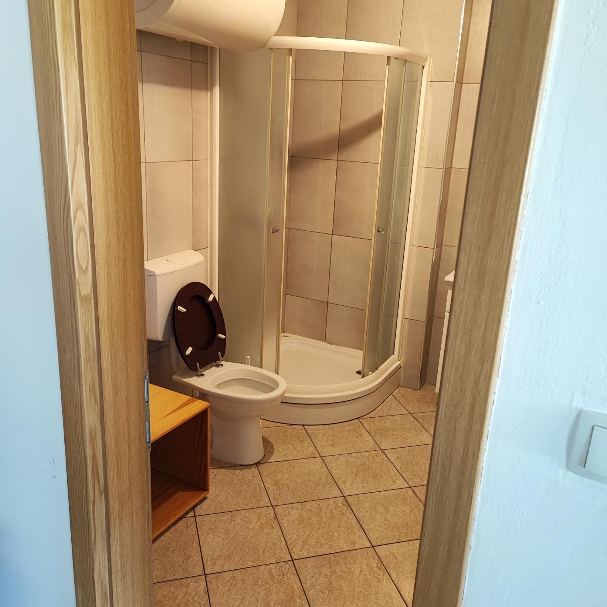 Sostanj Velenje Ravne Sobe Rooms Vrtacnik D O O Екстер'єр фото